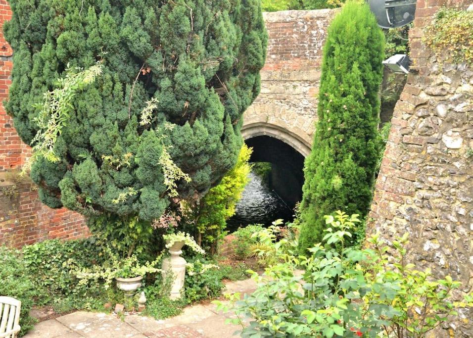 Vila Cosy House, A Train Spotter'S Delight! New Alresford Exteriér fotografie